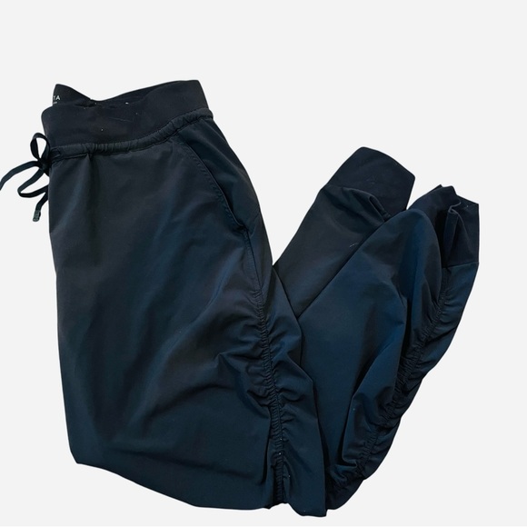 Athleta Pants - Athleta Black Ankle Pants